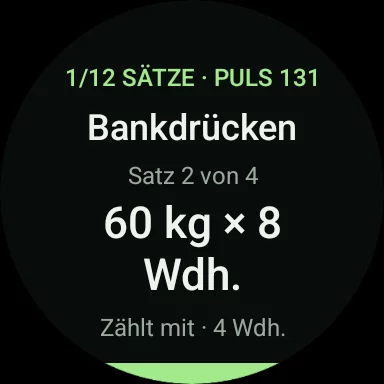 Uhr beim Bankdrücken: Satz 2 von 4, 60 kg mal 8, zählt mit, 4 Wiederholungen